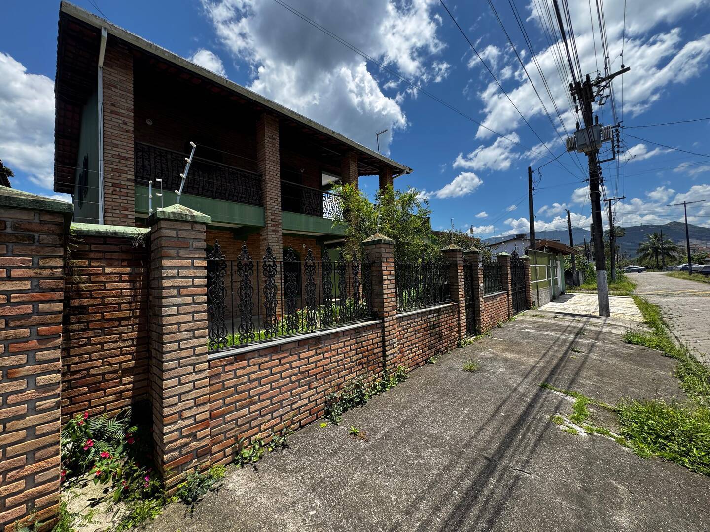 #IND007 - Casa para Locação em Caraguatatuba - SP